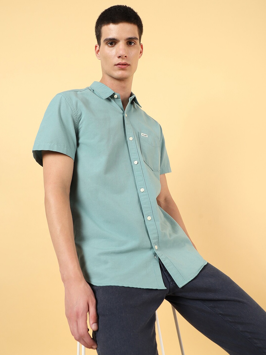 

Wrangler Spread Collar Opaque Cotton Casual Shirt, Green