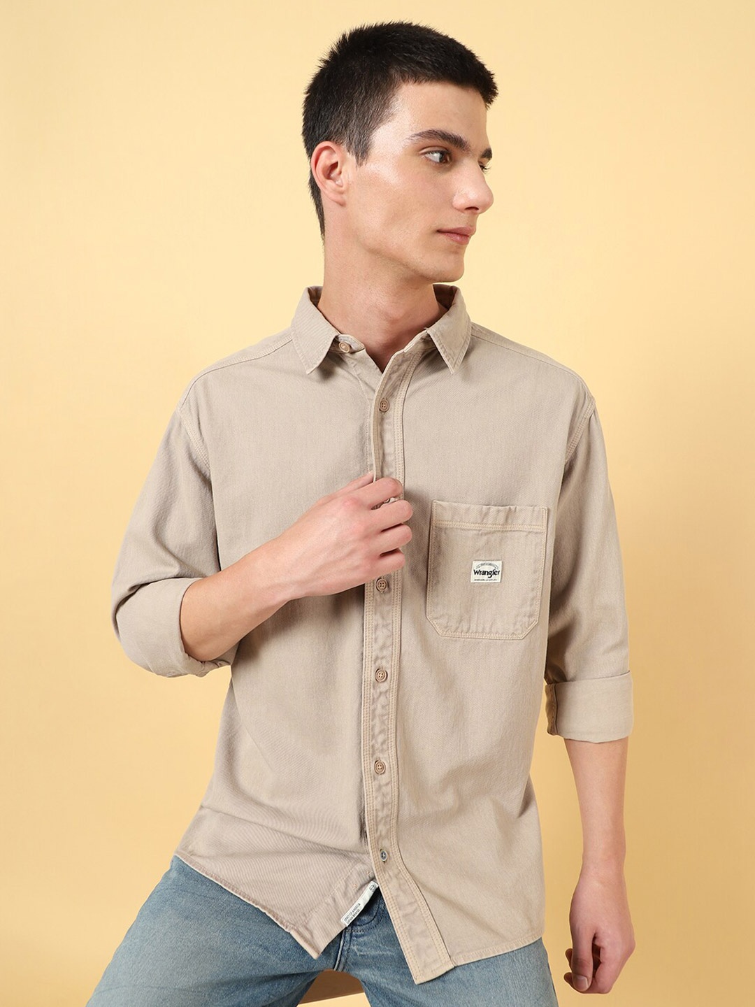 

Wrangler Spread Collar Long Sleeves Regular Fit Cotton Casual Shirt, Beige