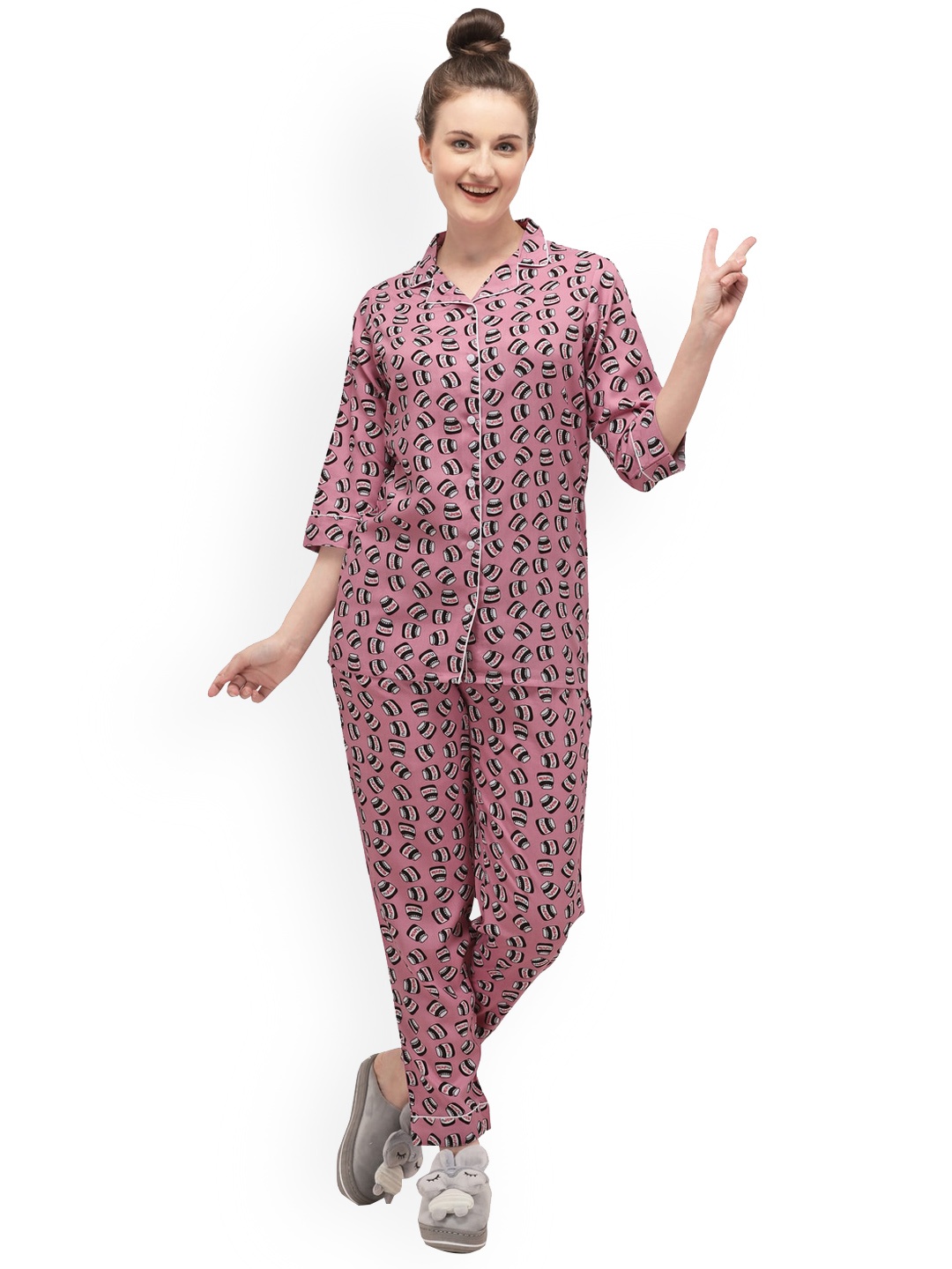 

Berrylicious Conversational Printed Night suit, Pink
