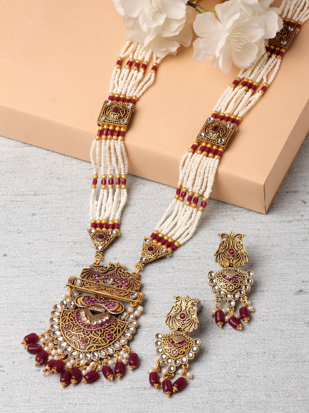 

ZENEME Gold-Plated Stone-Studded & Beaded Jewellery Set