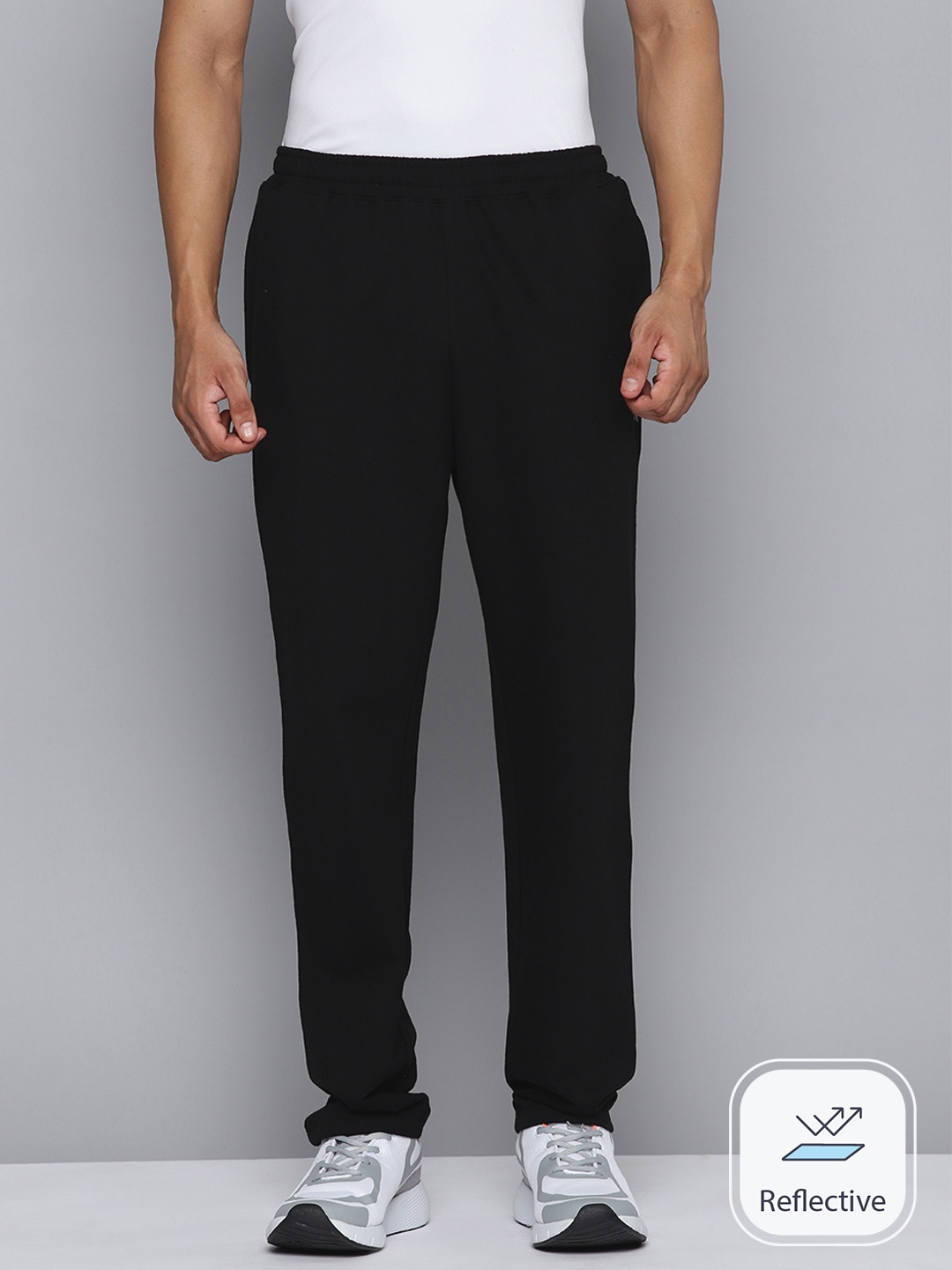 

HRX by Hrithik Roshan Men Solid Cotton Bio Wash Track Pant, Black