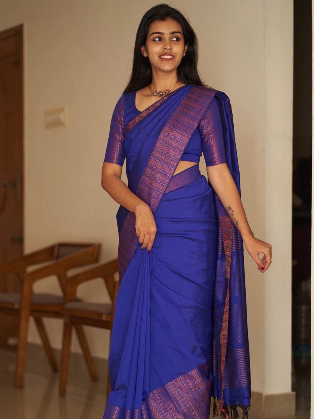 

Fab Viva Ethnic Motifs Woven Design Zari Banarasi Saree, Blue