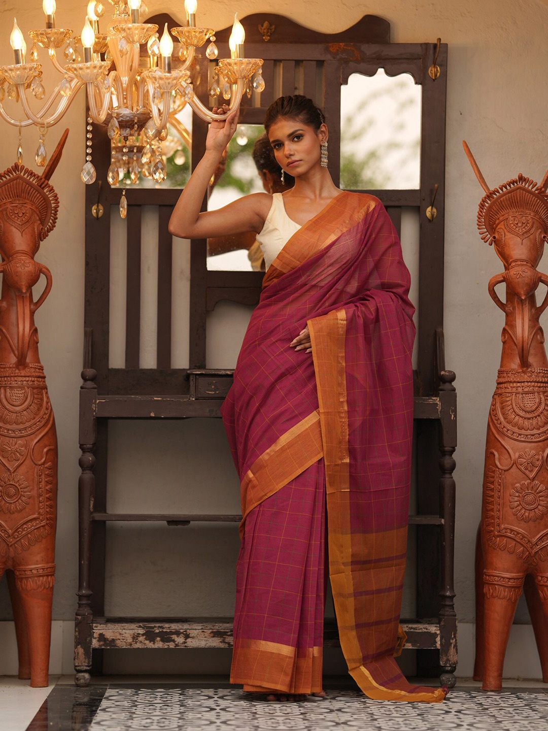 

Unnati Silks Woven Design Zari Pure Cotton Mangalagiri Saree, Maroon