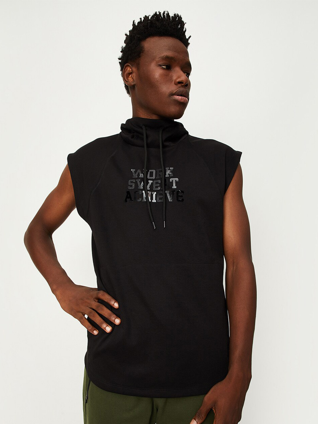 

max Typography Printed High Neck Sweatshirt, Black