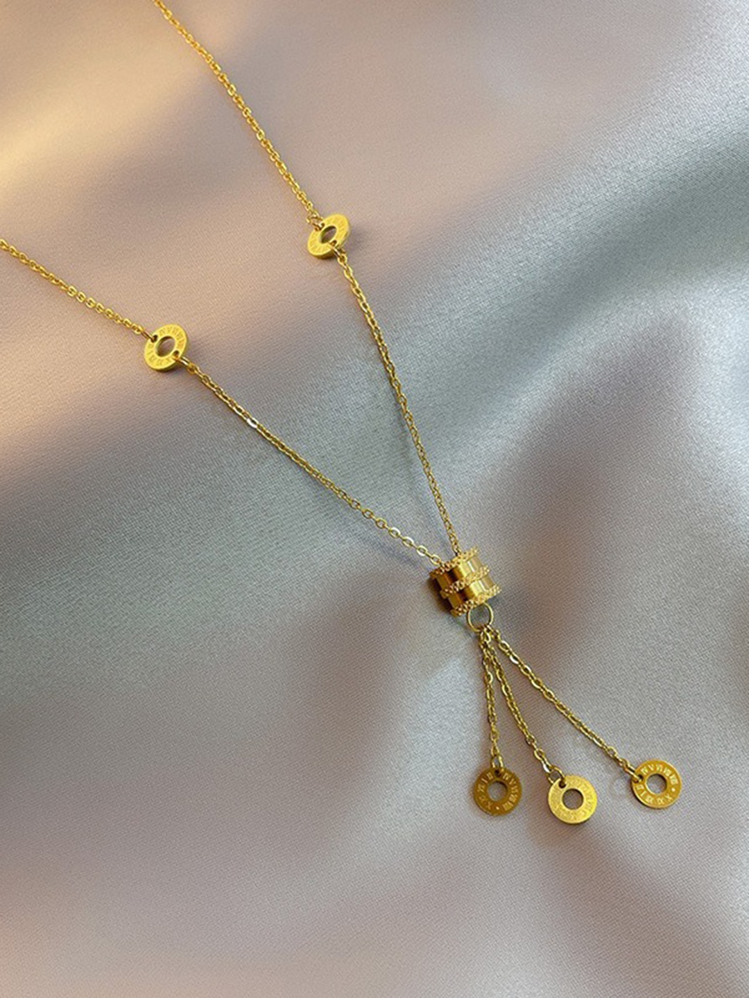 

MYKI Gold-Plated Pendant With Chain