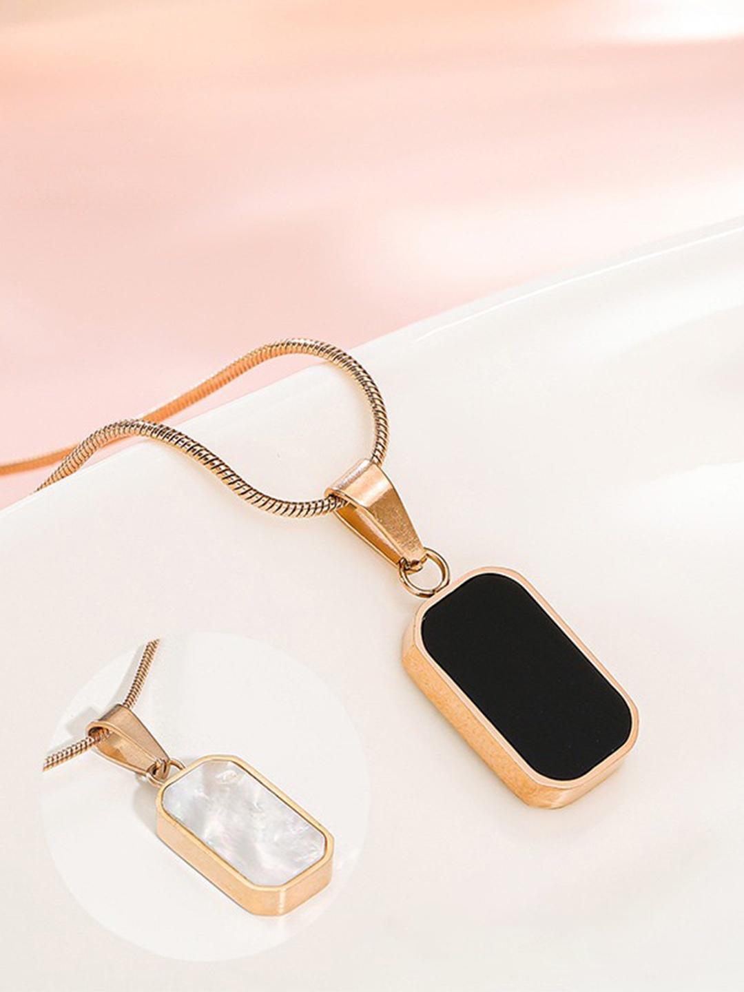 

MYKI Rose Gold-Plated Flip Rectangle Pendant