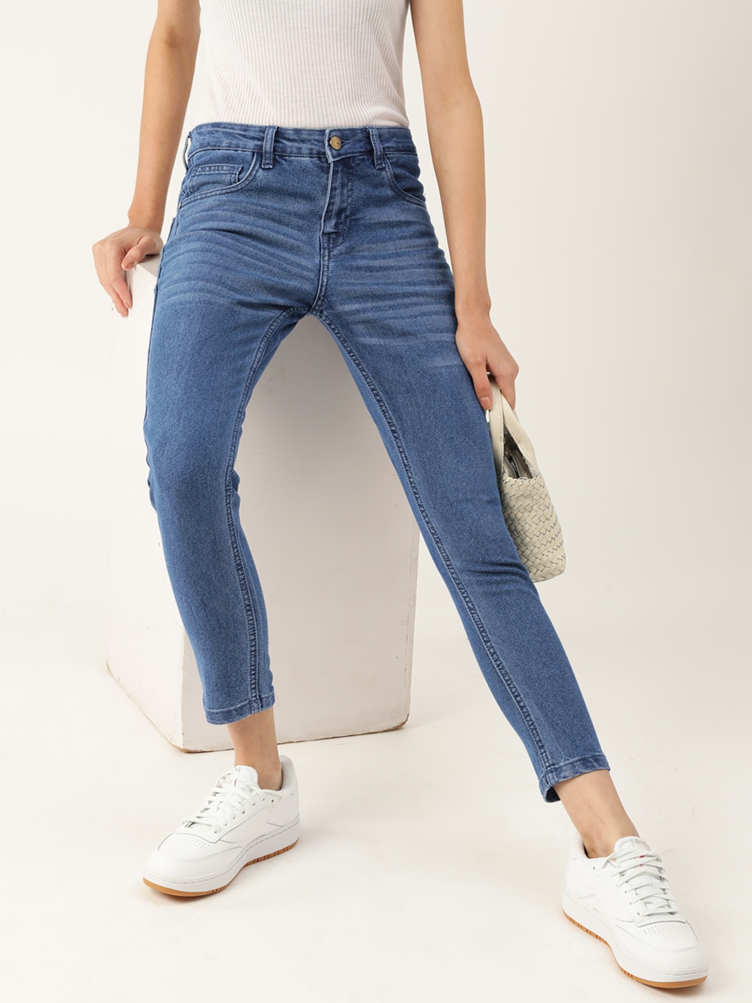 

Mast & Harbour Women Light Fade Stretchable Jeans, Blue