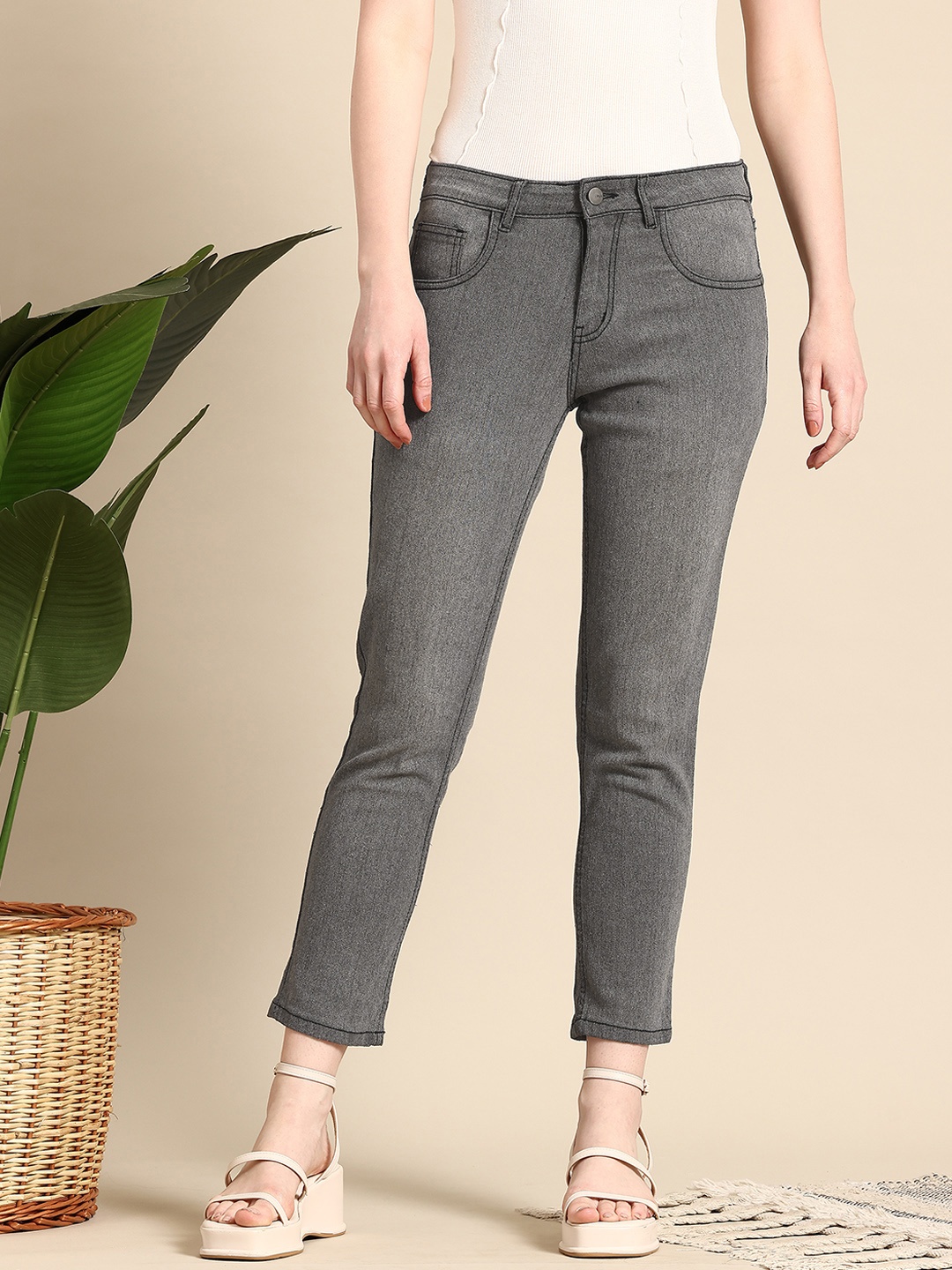 

Mast & Harbour Women Regular Fit Stretchable Jeans, Grey