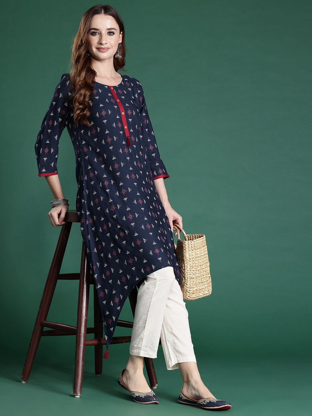

Sangria Women Ethnic Motifs Printed Kurta, Navy blue