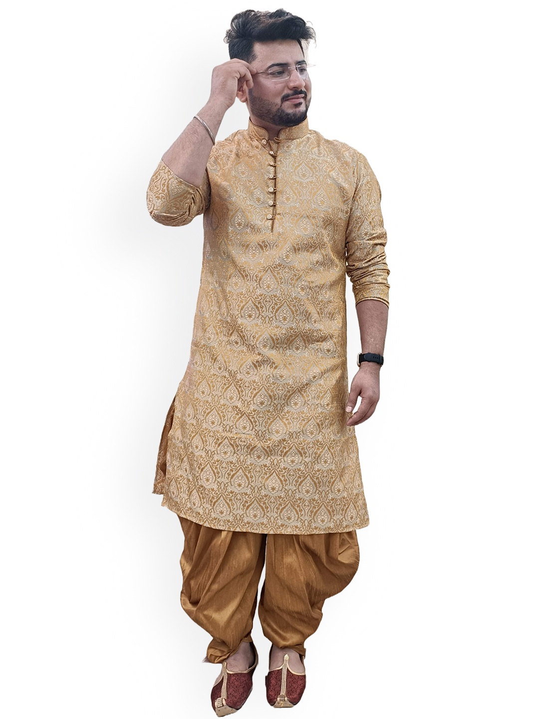 

Sydney Heights Ethnic Motifs Woven Design Kurta with Dhoti Pants, Cream