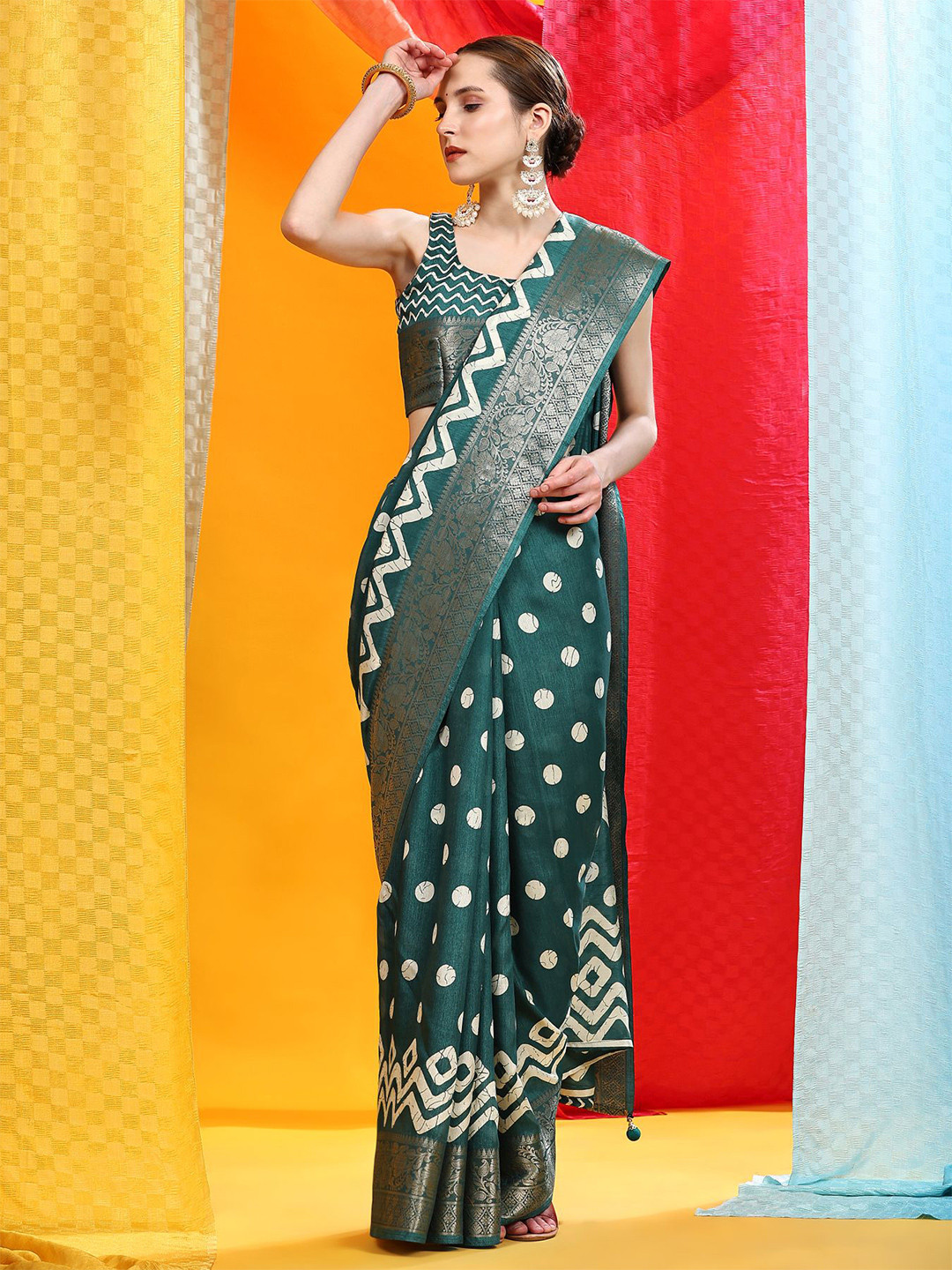 

Phenav Polka Dot Printed Zari Pure Silk Saree, Teal