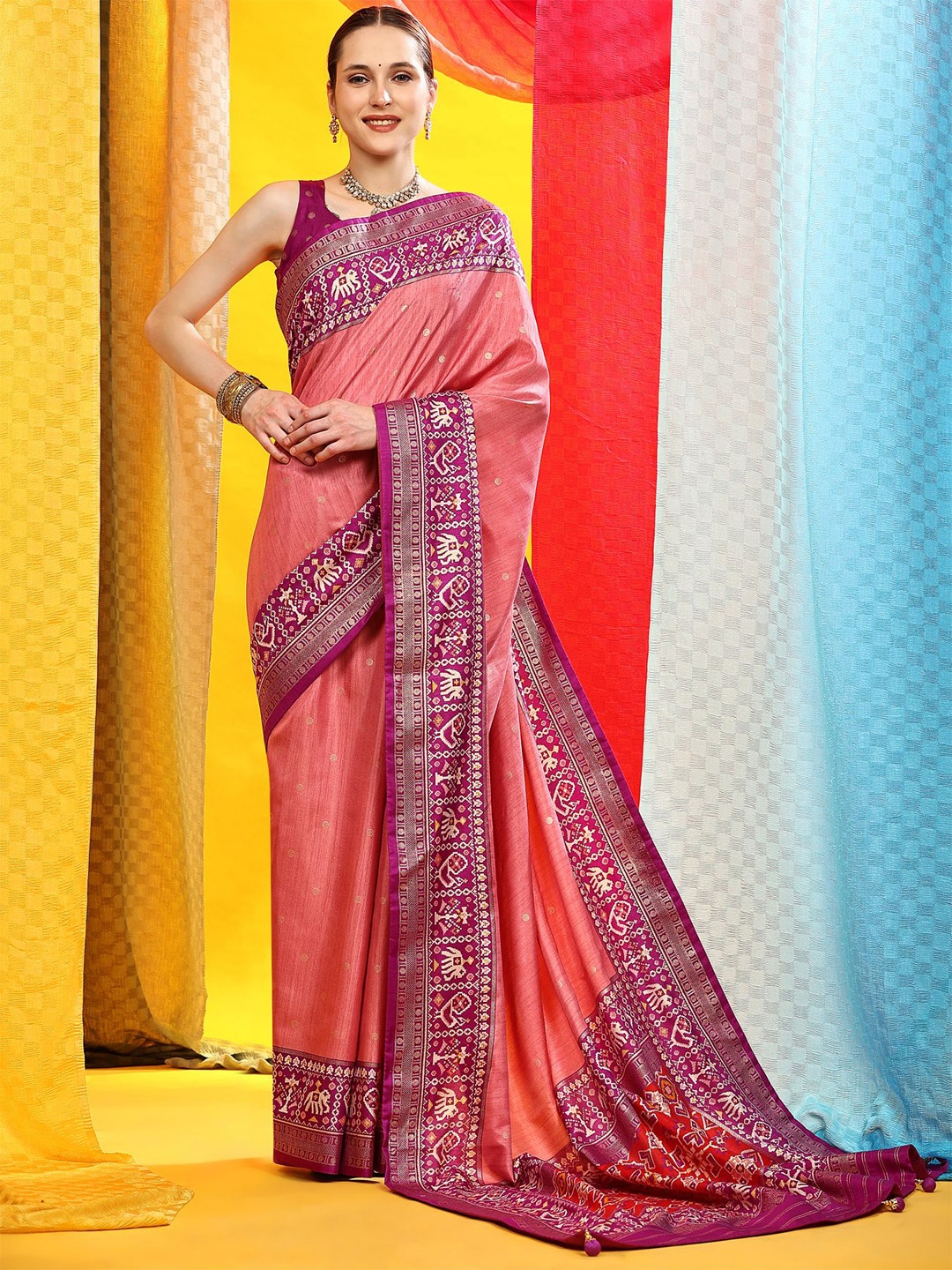 

Phenav Woven Design Zari Pure Silk Kanjeevaram Saree, Peach