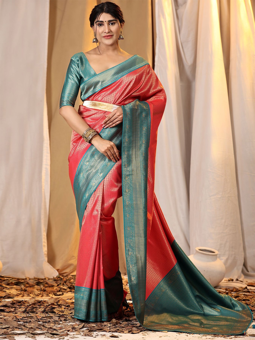 

Phenav Woven Design Zari Pure Silk Kanjeevaram Saree, Peach