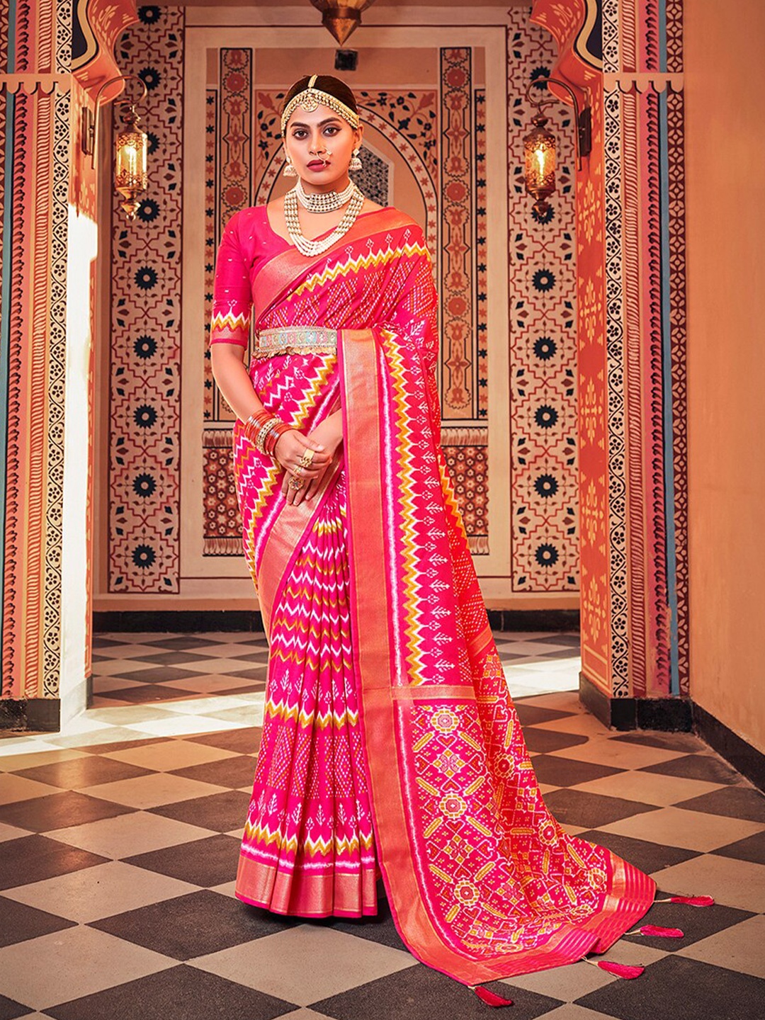 

Mitera Zari Silk Cotton Ikat Saree, Pink