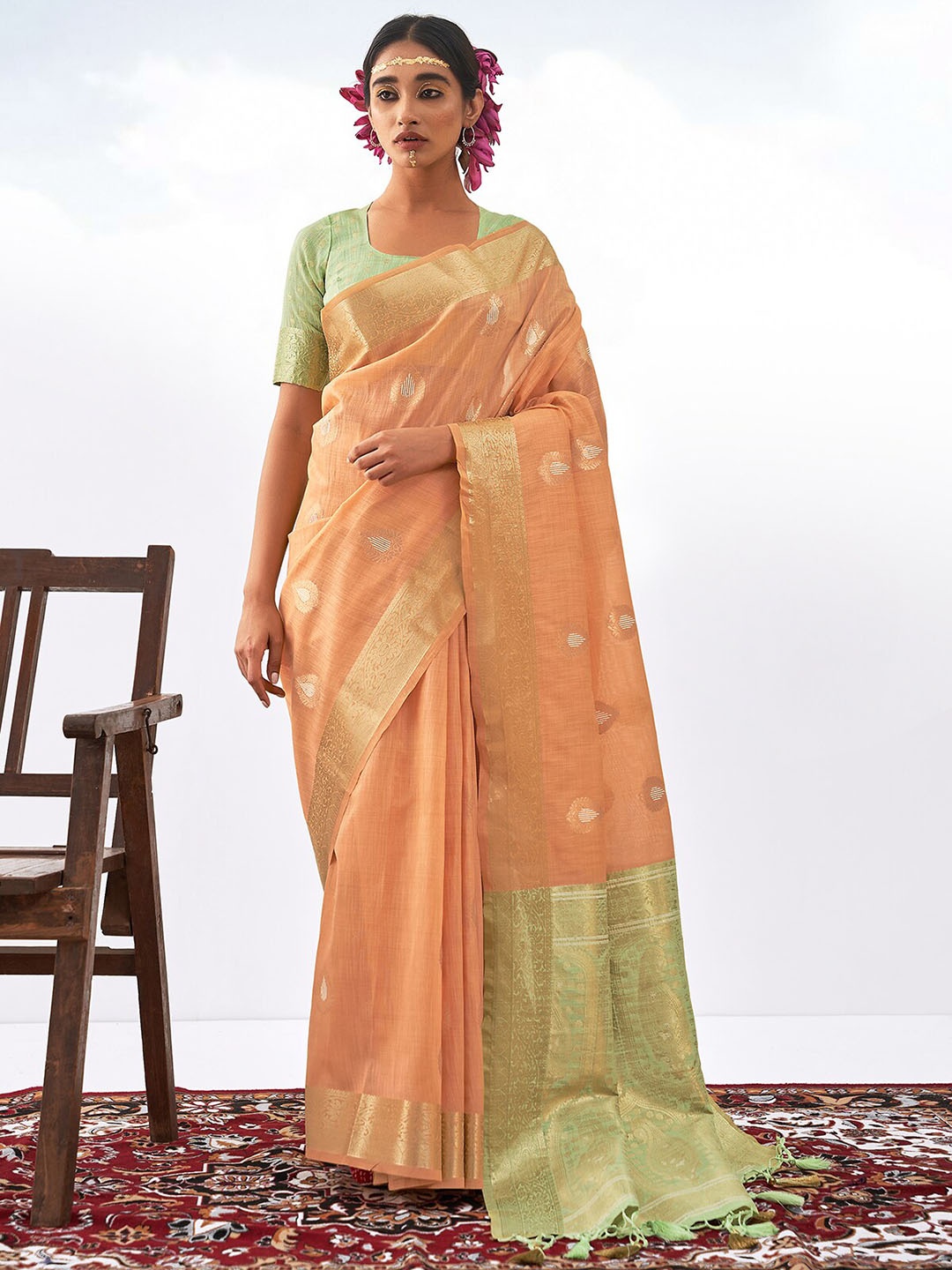 

Mitera Ethnic Motifs Woven Design Zari Banarasi Saree, Peach