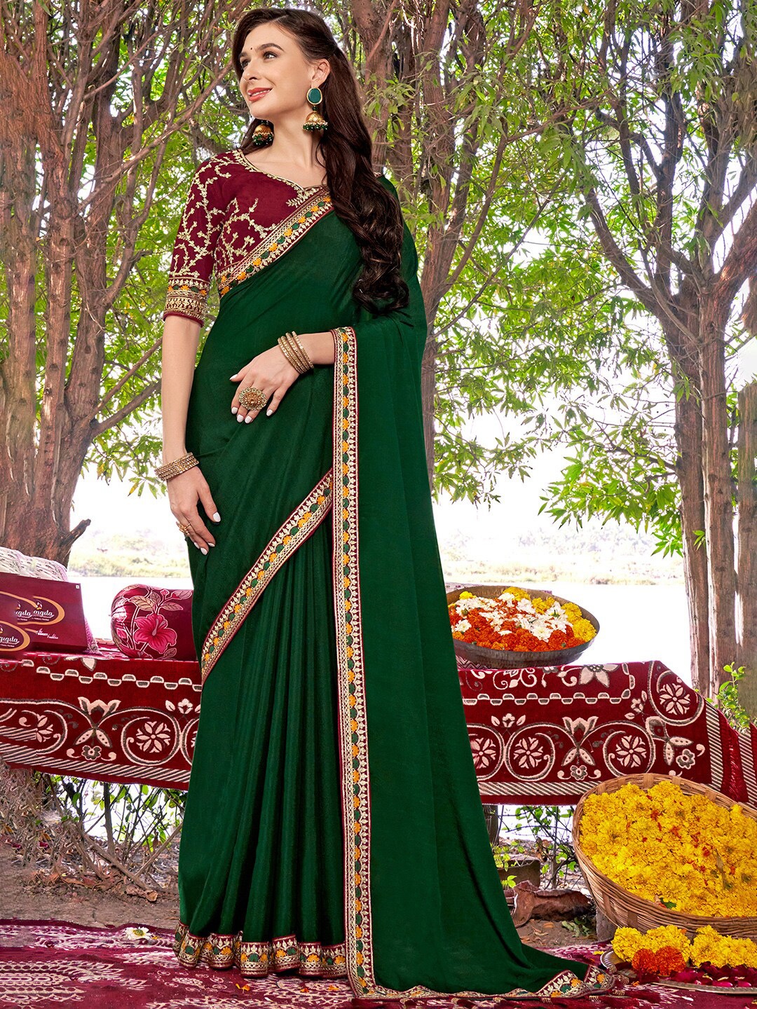 

Saree mall Embroidered Silk Blend Sarees, Green