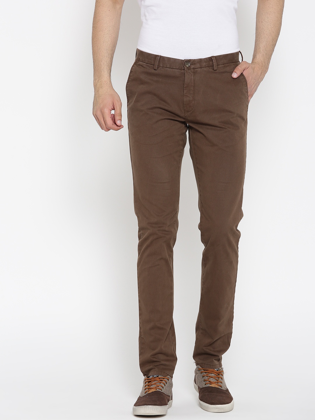 

Blackberrys Men Brown Regular Fit Printed Regular Trousers