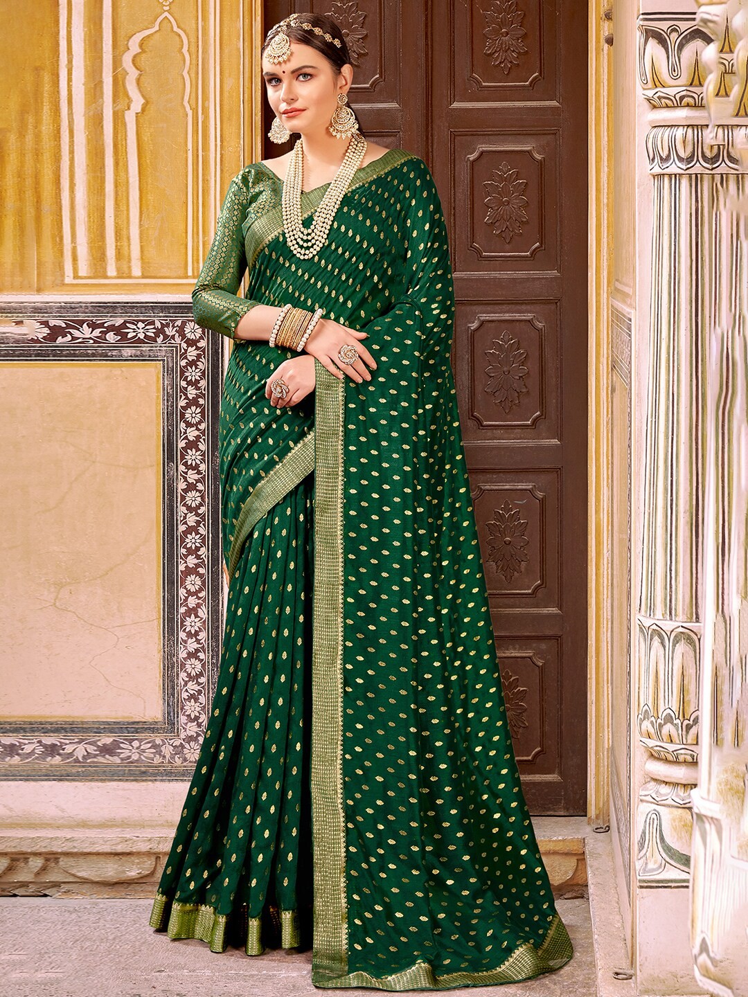 

Saree mall Green & Gold-Toned Ethnic Motifs Printed Zari Silk Blend Sarees