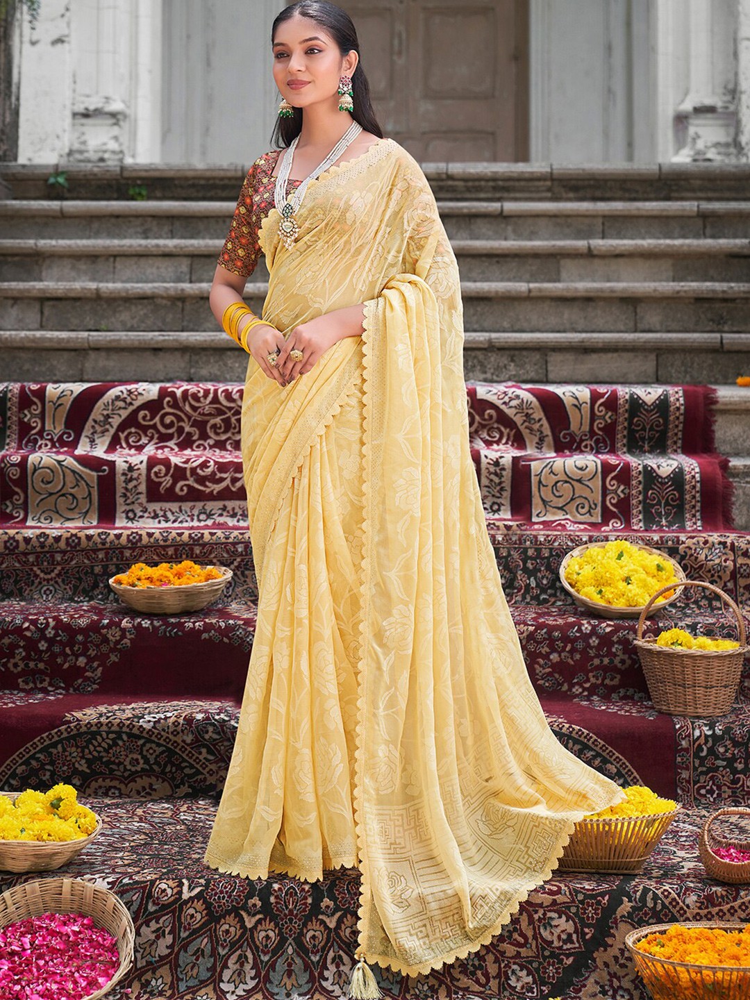 

Saree mall Floral Woven Design Poly Chiffon Bagru Sarees, Yellow