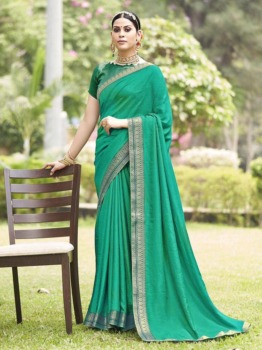 

Saree mall Sea Green & Gold-Toned Zari Silk Blend Sarees