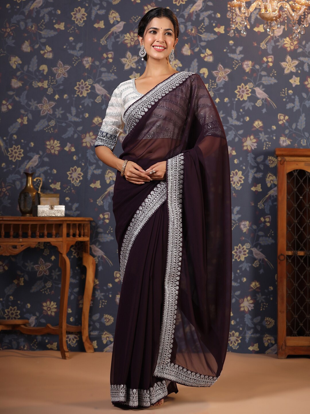 

House of Pataudi Embroidered Beads & Stones Sarees, Purple