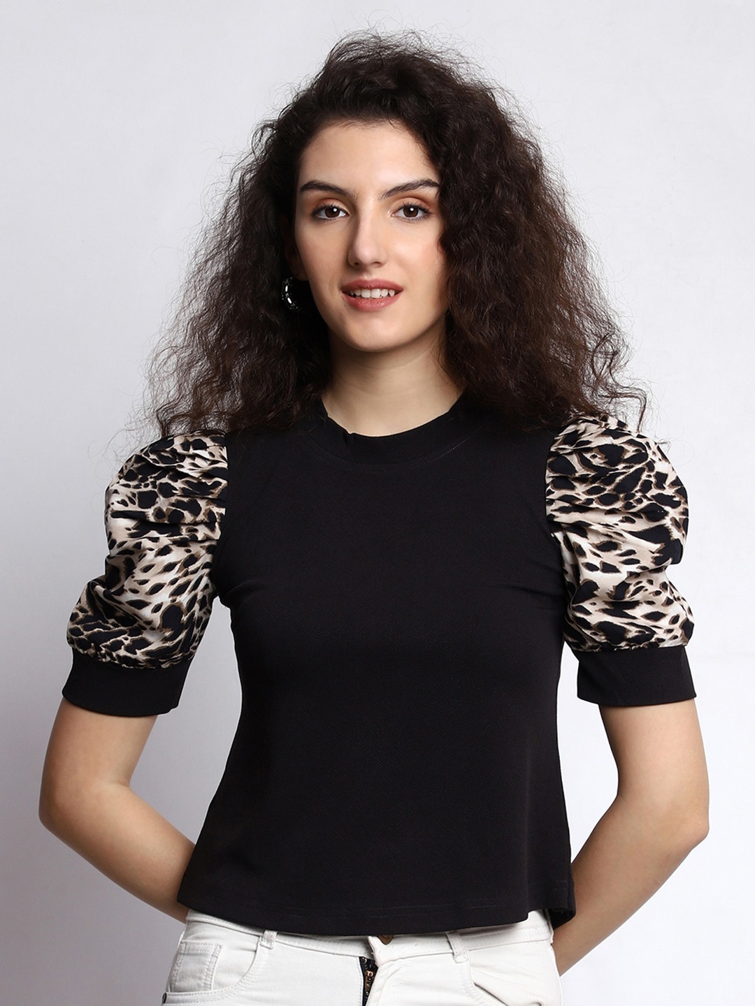 

Prettify Animal Printed Puff Sleeve Top, Black