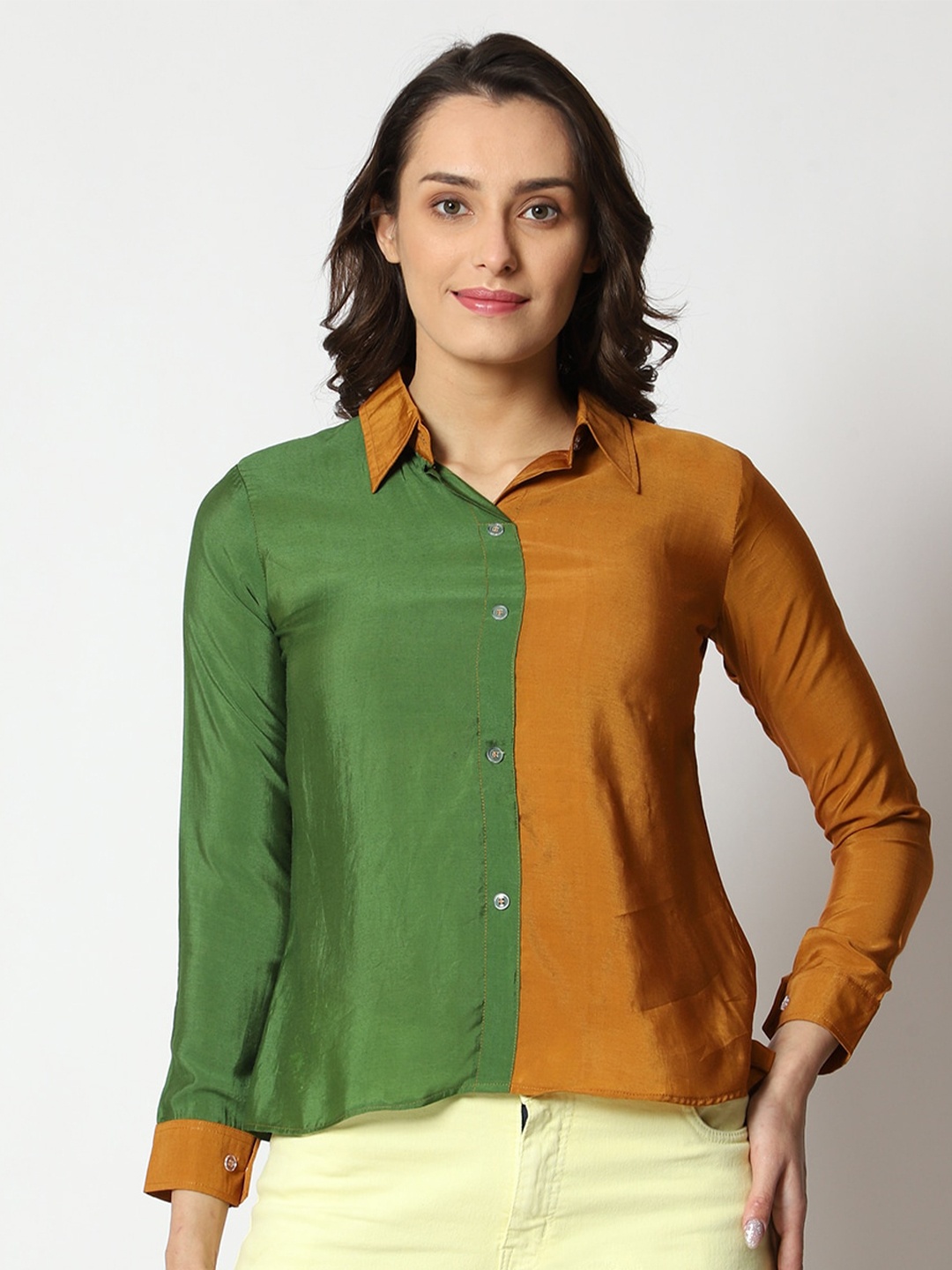

Prettify Colourblocked Spread Collar Casual Shirt, Green