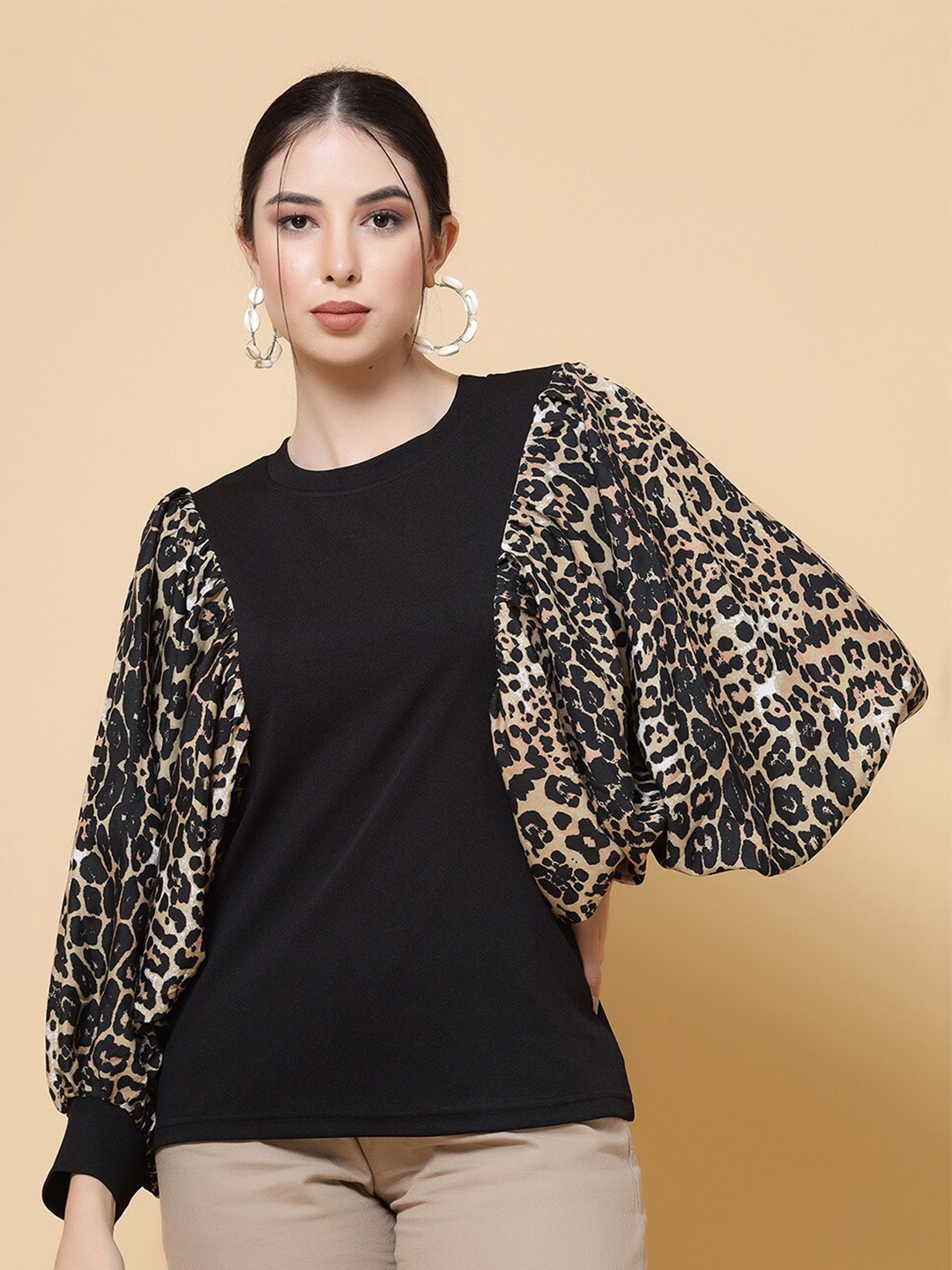 

MISS AYSE Black Animal Printed Puff Sleeves Regular Top