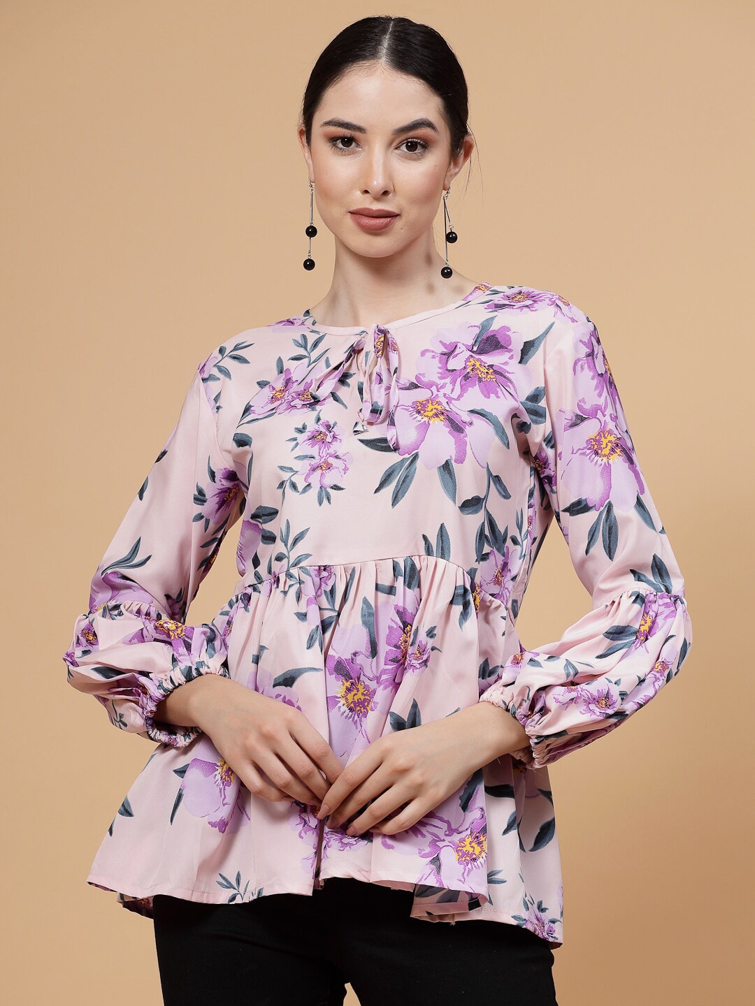 

MISS AYSE Peach-Coloured Floral Print Puff Sleeve Crepe Top