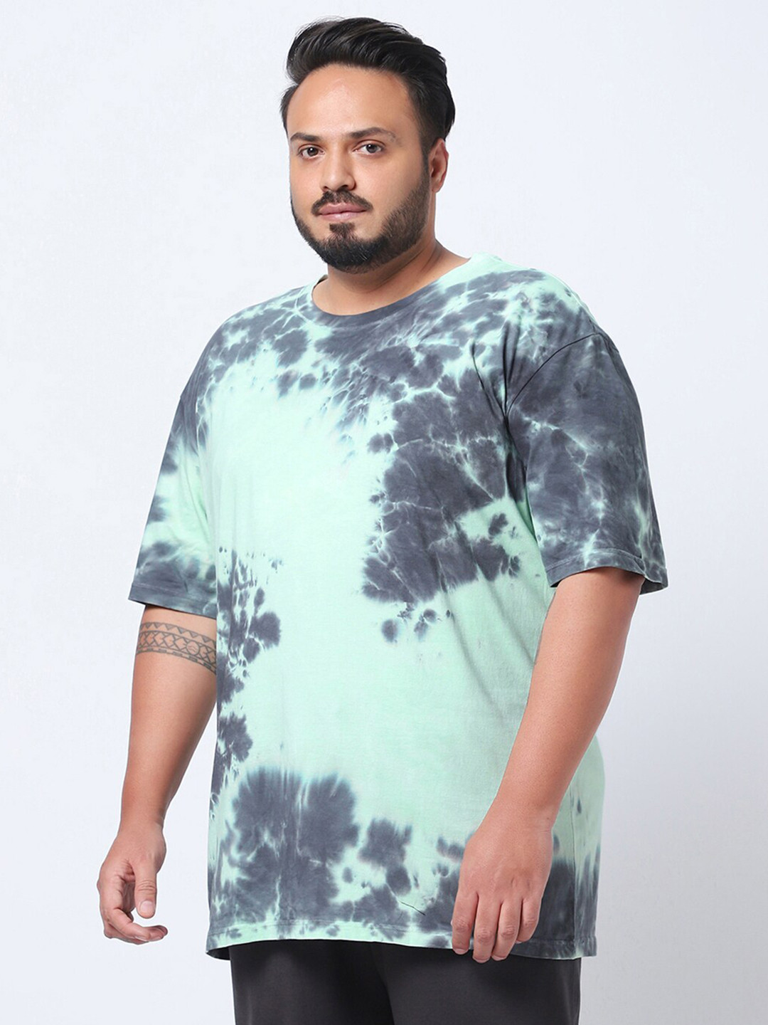 

Bewakoof Plus Tie and Dyed Oversized Pure Cotton T-shirt, Green