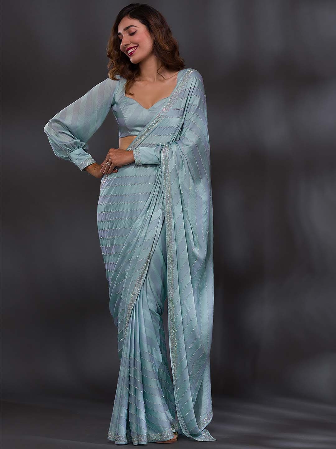 

Koskii Lavender Embellished Beads and Stones Poly Crepe Saree, Green