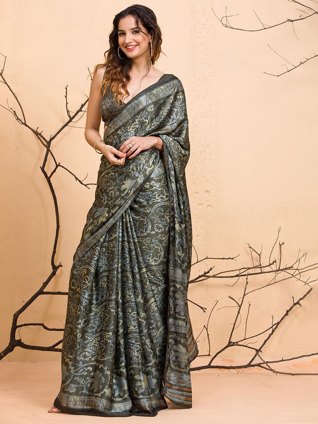 

Koskii Floral Printed Embroidered Poly Crepe Saree, Green