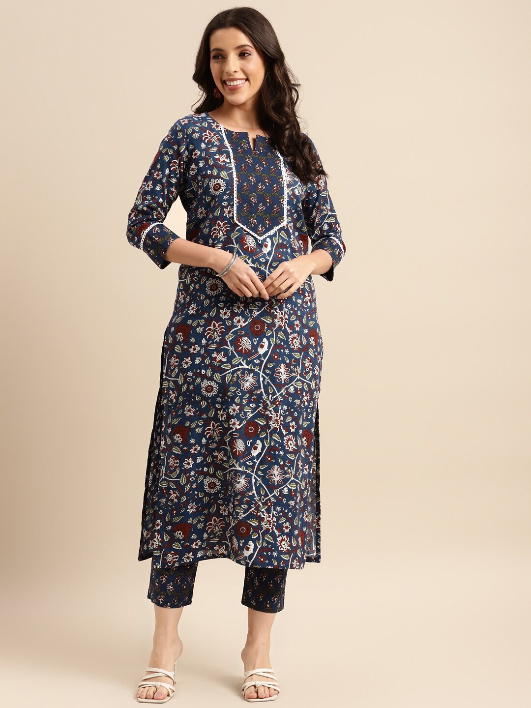 

KALINI Floral Printed Round Neck Regular Kurta With Trousers, Blue