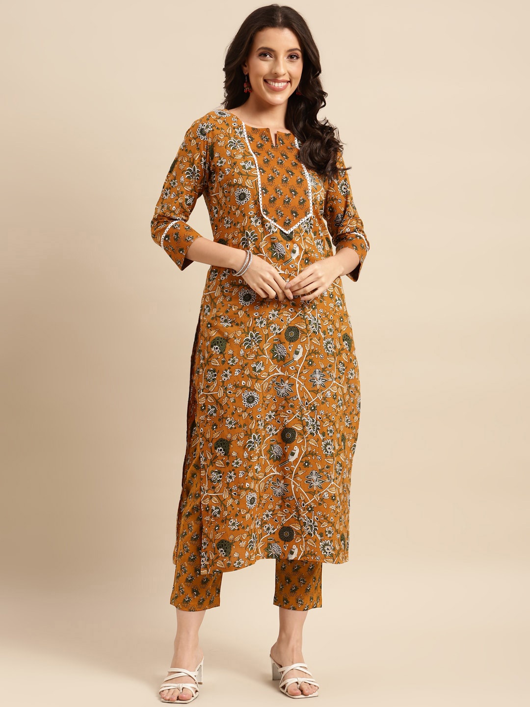 

KALINI Floral Printed Round Neck Kurta With Trousers, Yellow