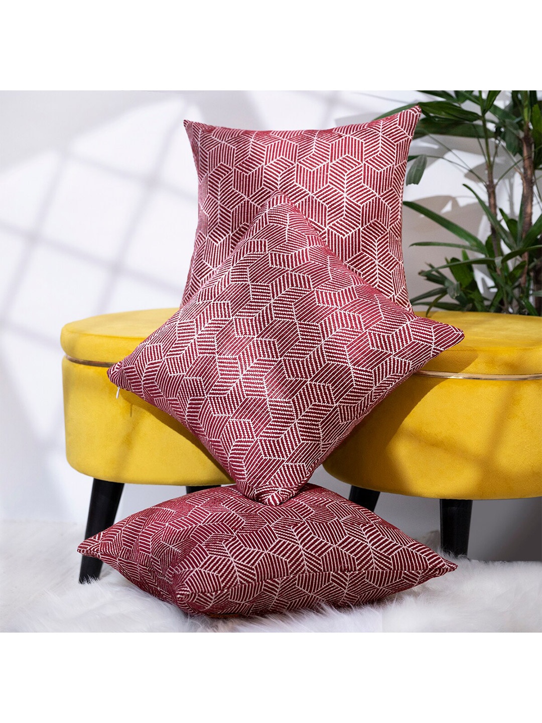 

ANWYN 3 Pcs Red & White Geometric Pure Cotton Square Cushion Covers