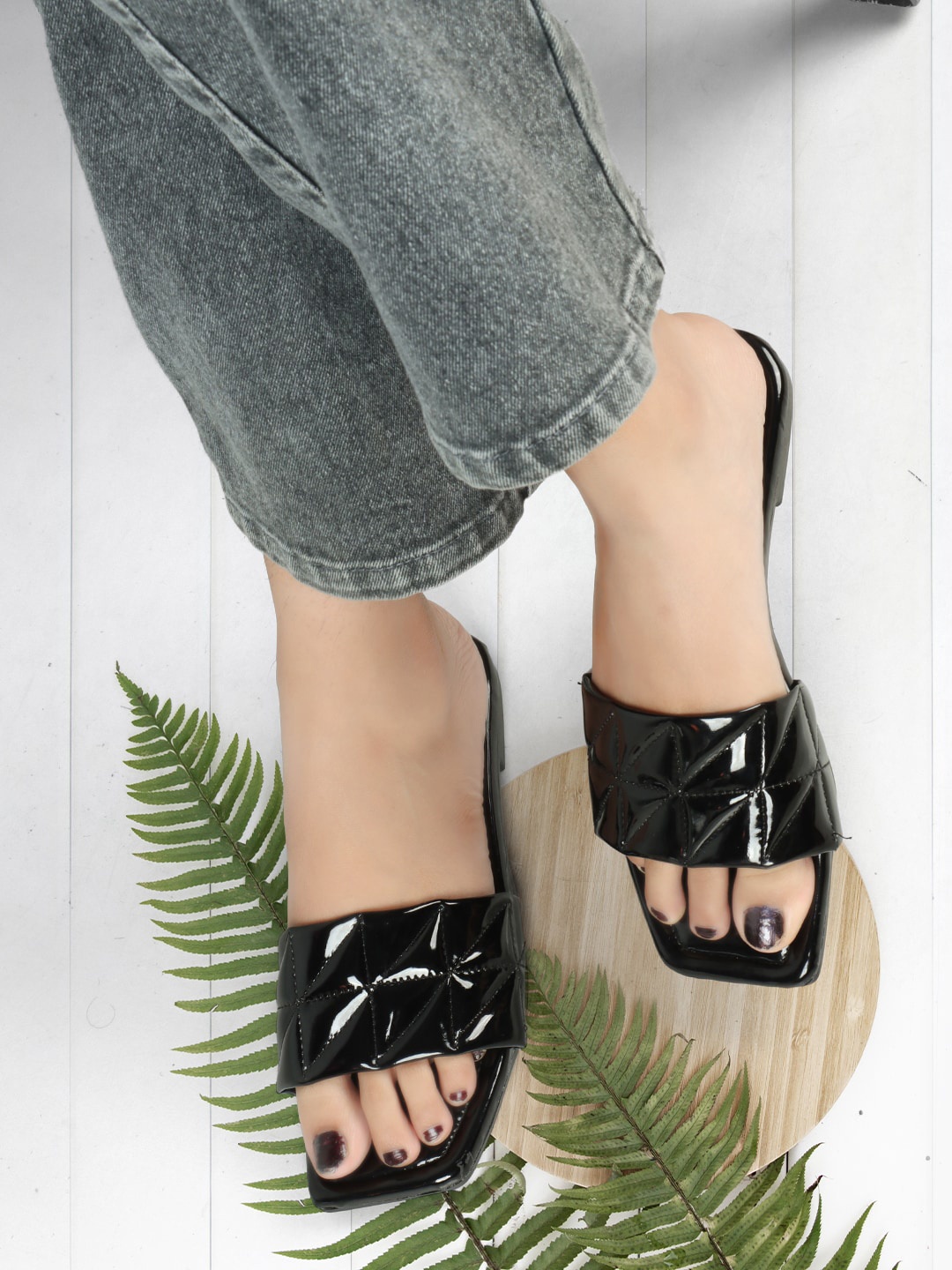 

ADIVER Patterned Open Toe Flats, Black