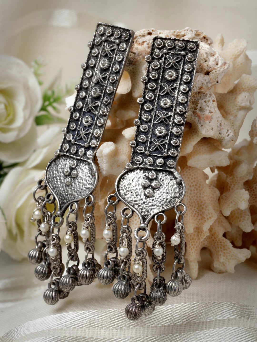 

Moedbuille Silver-Plated Classic Oxidised Drop Earrings