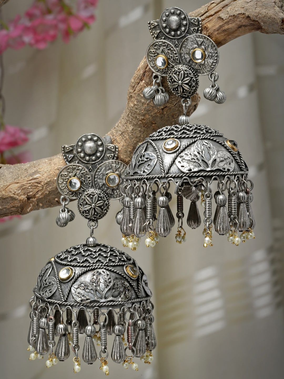 

Moedbuille Silver-Plated Kundan Studded Dome Shaped Jhumkas
