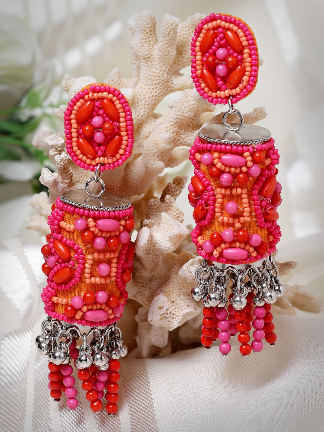 

Moedbuille Silver-Plated Contemporary Drop Earrings