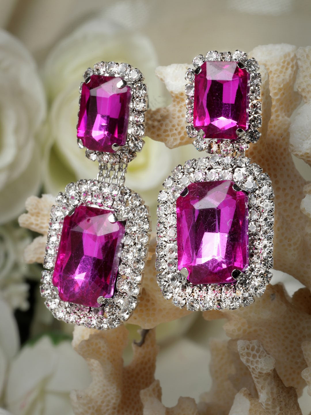 

Moedbuille Silver-Plated Teardrop Shaped Drop Earrings