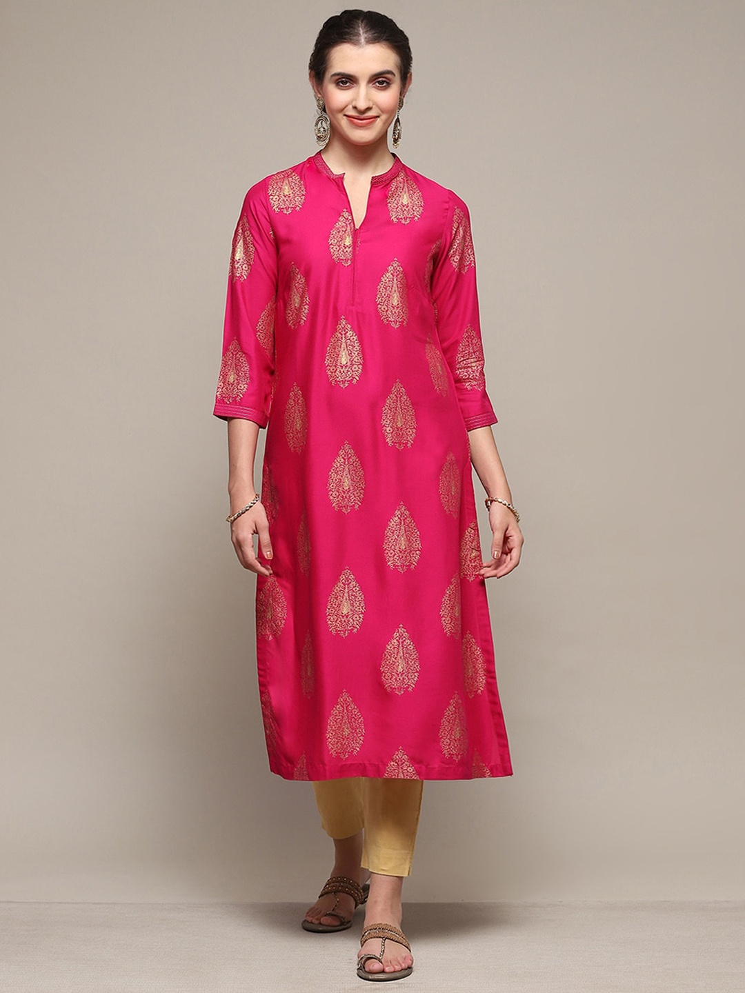 

Biba Mandarin Collar Straight Ethnic Motif Printed Kurta, Pink