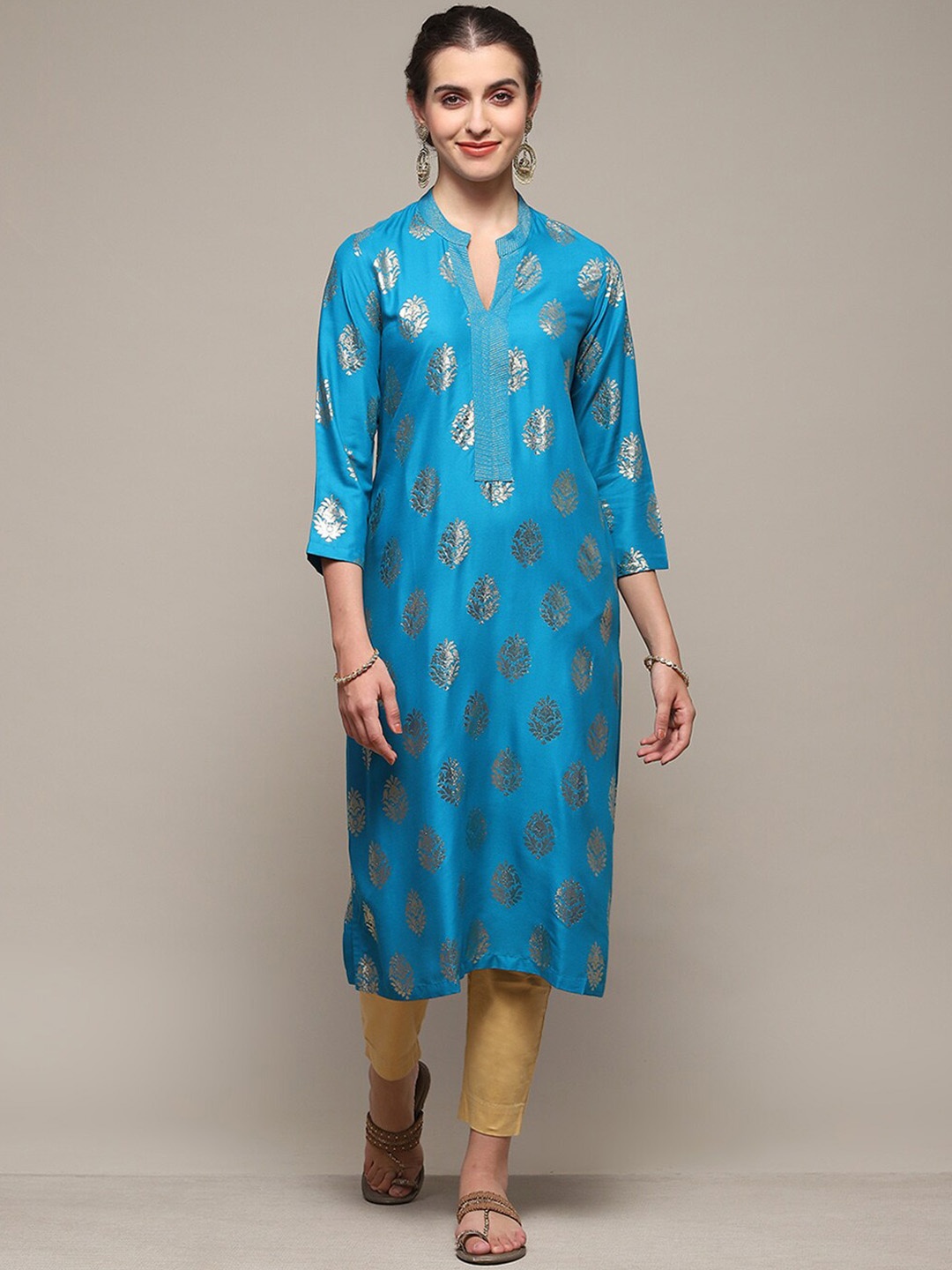 

Biba Ethnic Motifs Printed V-Neck Zari Detail Straight Kurta, Blue