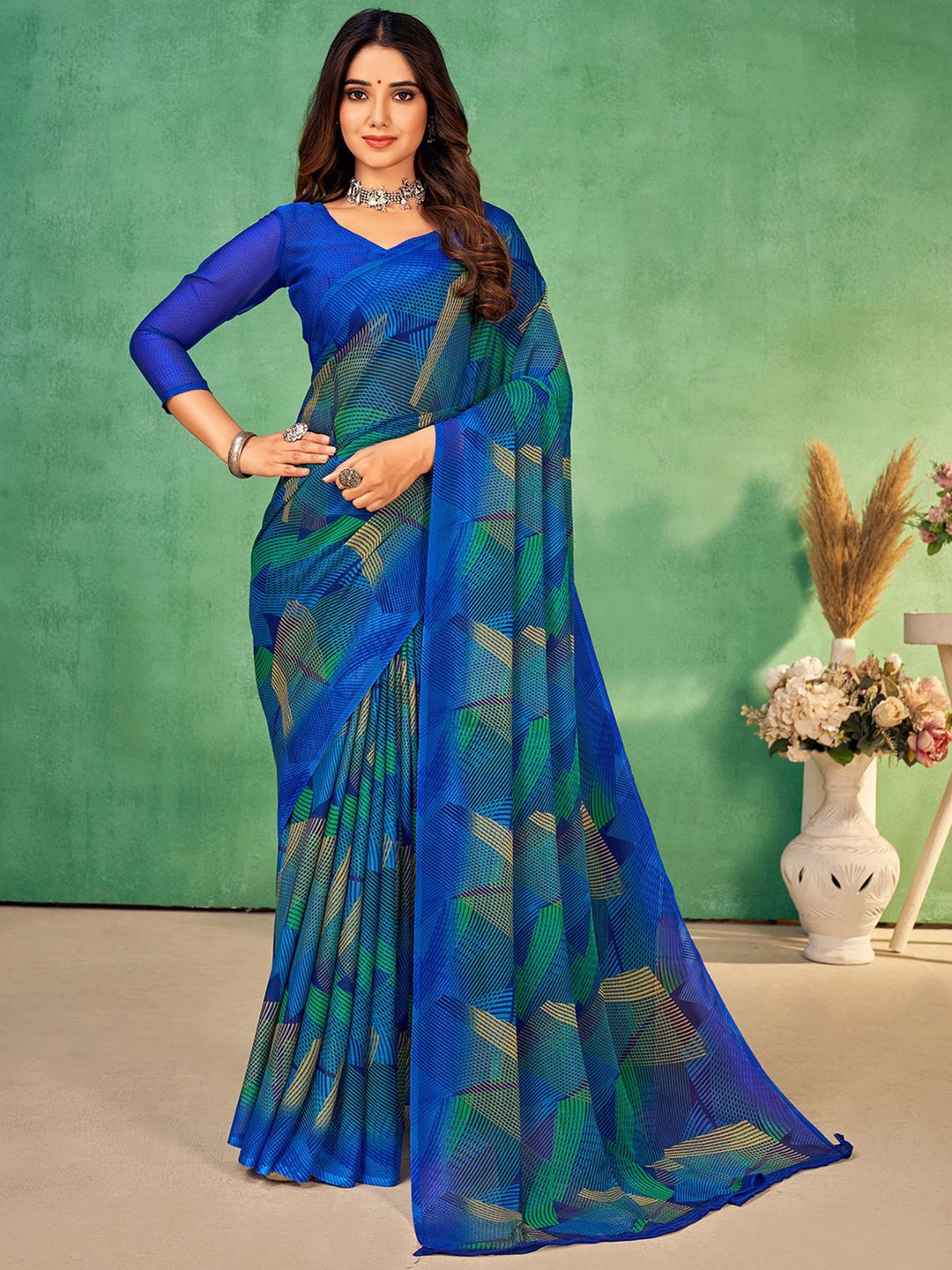

Mitera Geometric Printed Saree With Blouse Piece, Blue