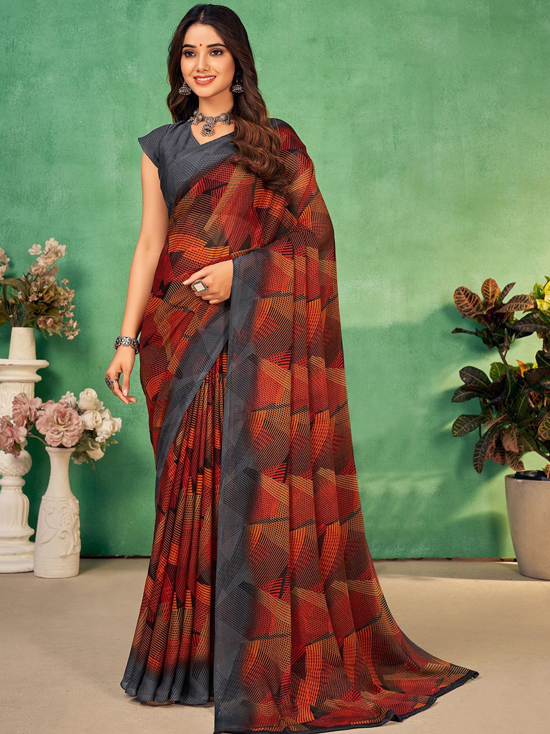 

Mitera Abstract Printed Saree, Maroon