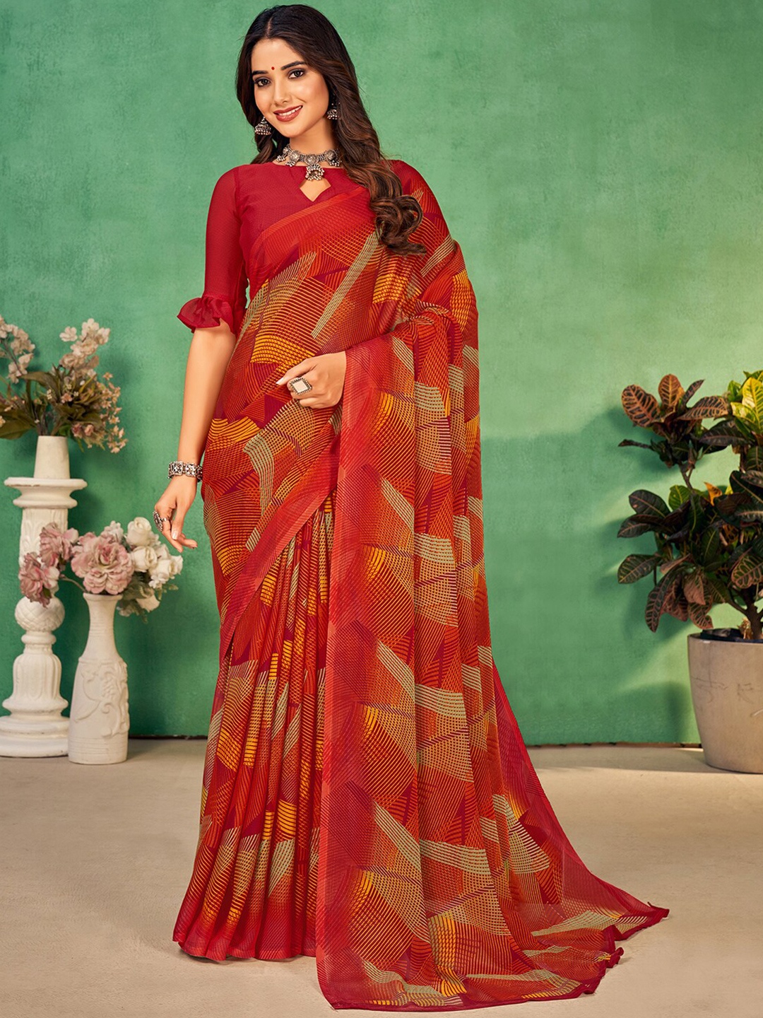 

Mitera Geometric Printed Saree, Red