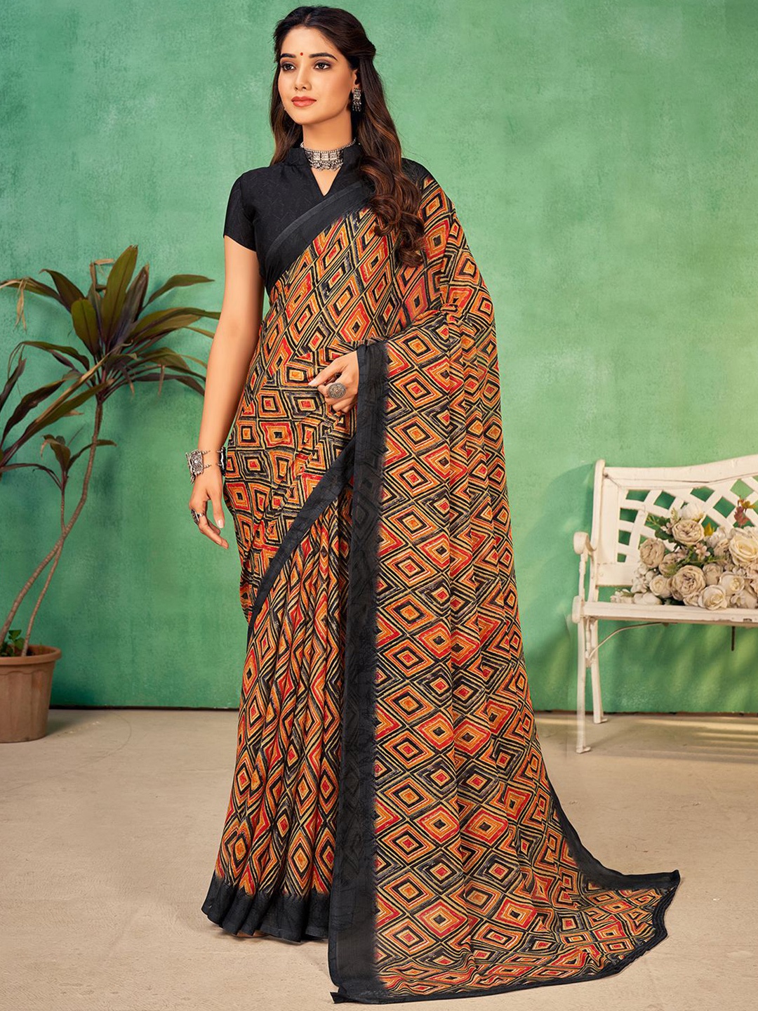 

Mitera Geometric Printed Saree, Mustard