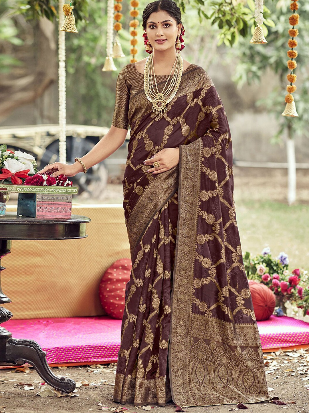

Mitera Woven Design Zari Tissue Saree With Blouse Piece, Brown