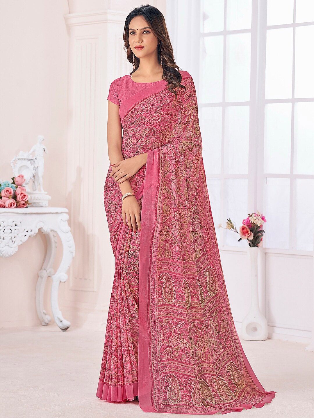 

Mitera Floral Printed Saree With Blouse Piece, Peach