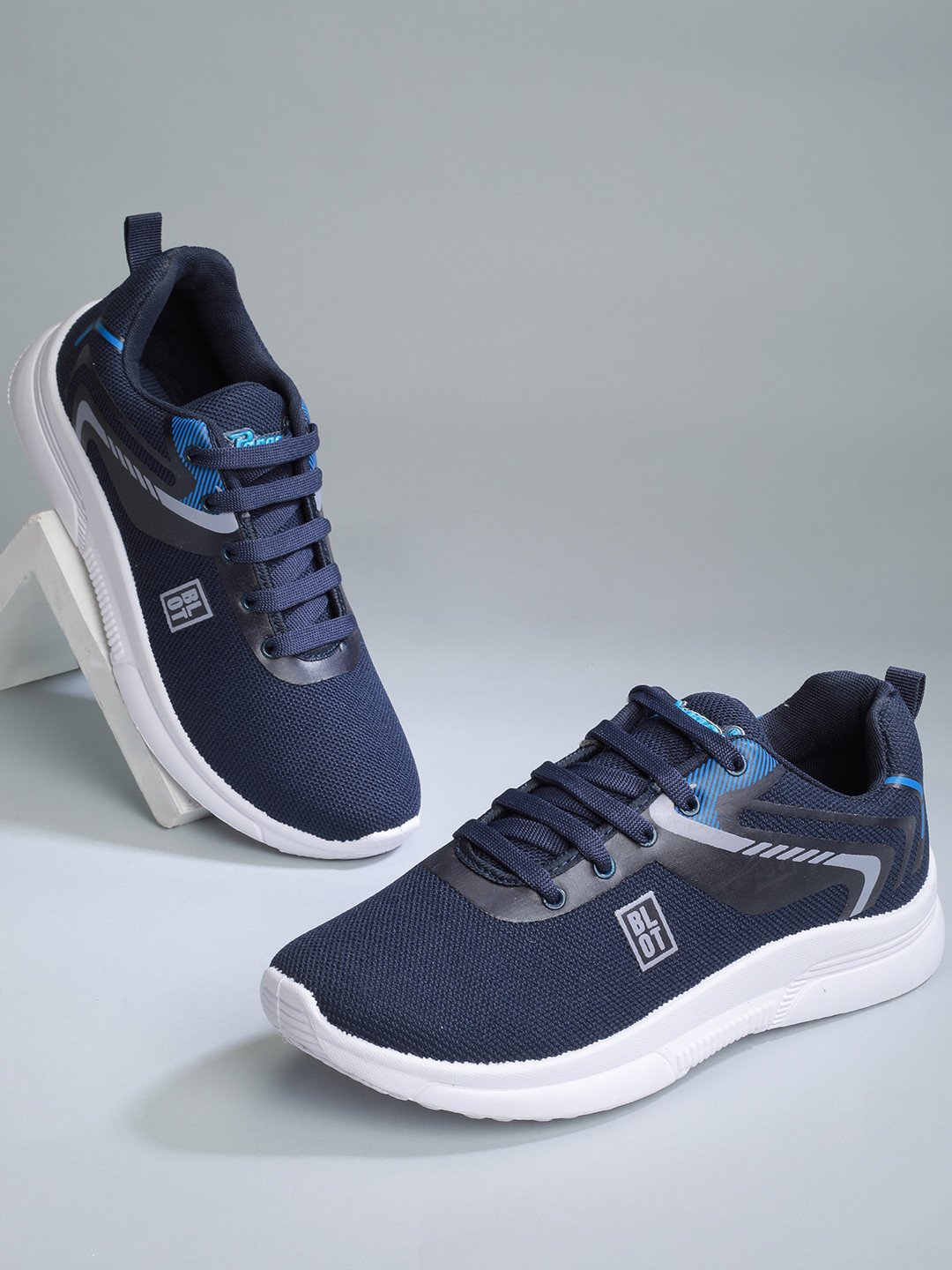 

Paragon Men Blot Mesh Walking Shoes, Navy blue