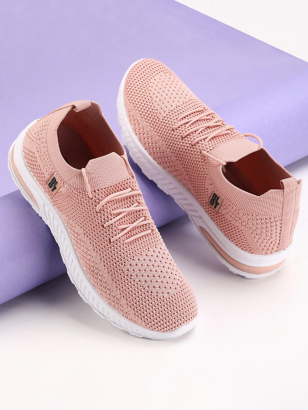 

Paragon Women Blot Mesh Running Shoes, Peach